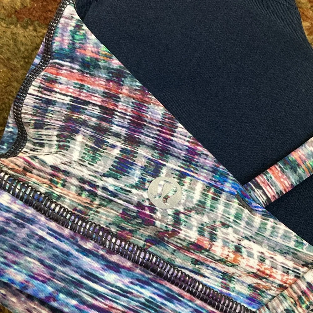 Lululemon Energy Sports Bra in Digital Oasis Alpine White Multi.